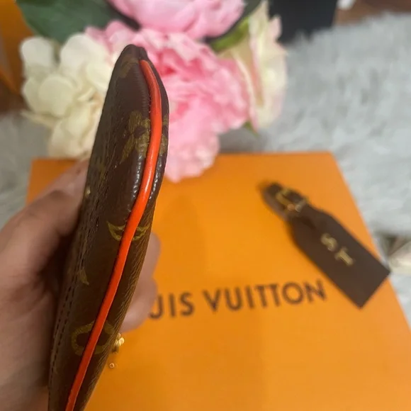 Limited Edition Authentic Louis Vuitton Perforated Key Close - Picture 12 of 15